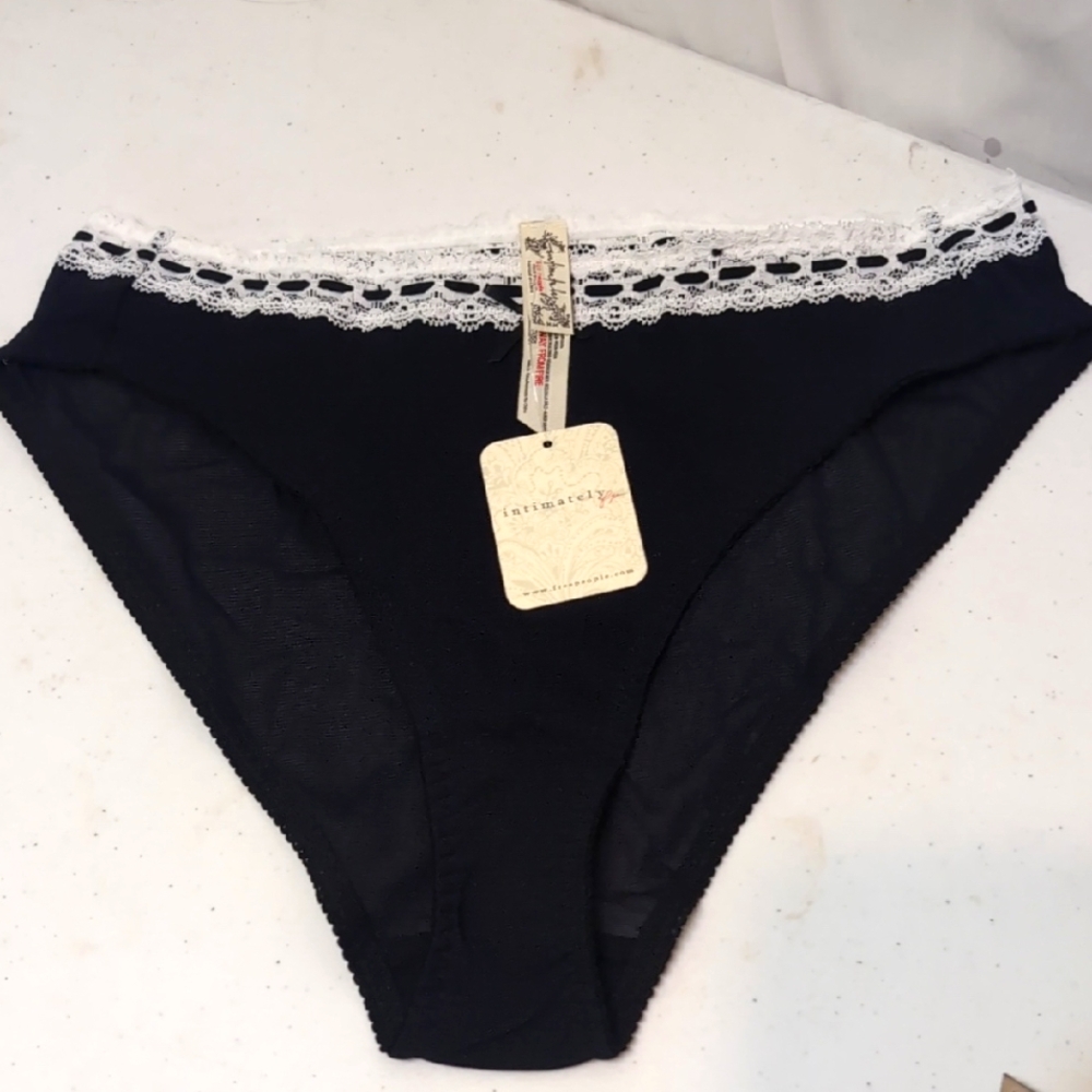 Intimately Free People Black and White Lace Trim Intimates Size Medium NWT